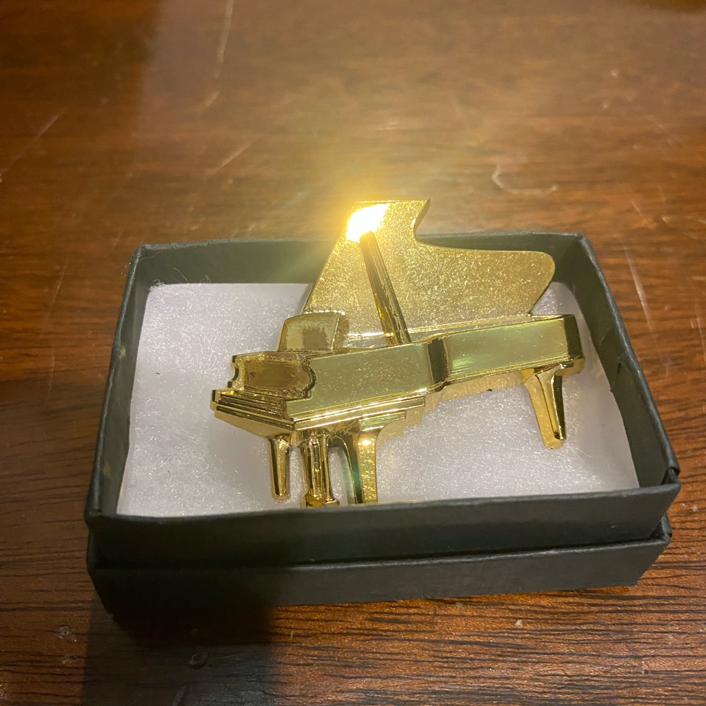 Gold Miniature Grand Piano Pin